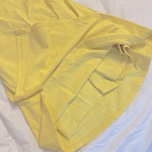 Athletic Dress - Picture 6 of 10